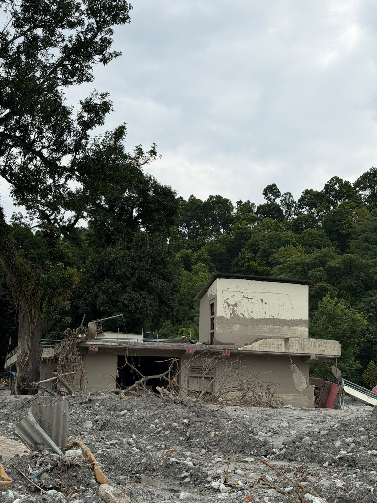 Devighat na de vloedgolf – foto 5