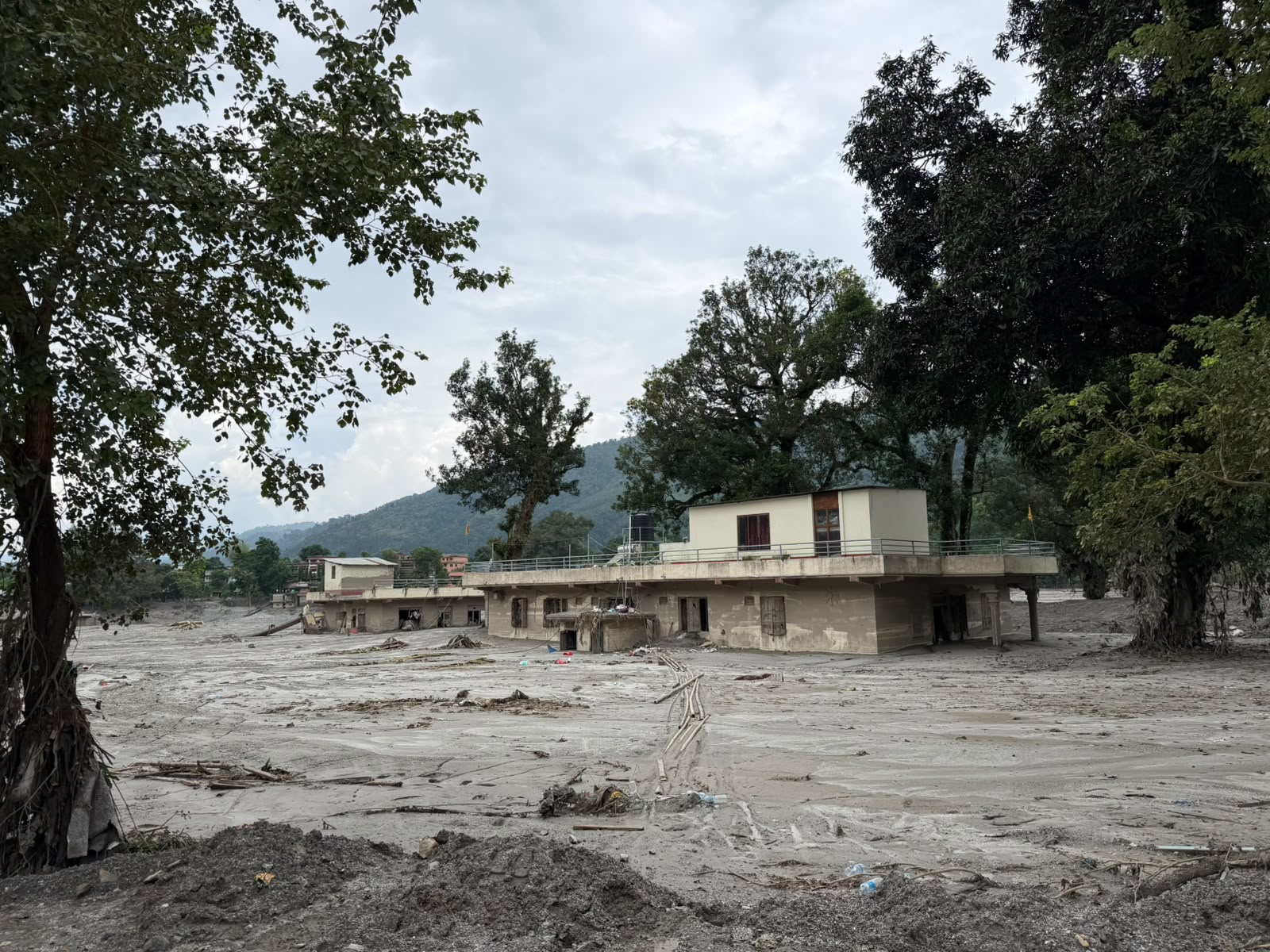Devighat na de vloedgolf – foto 9